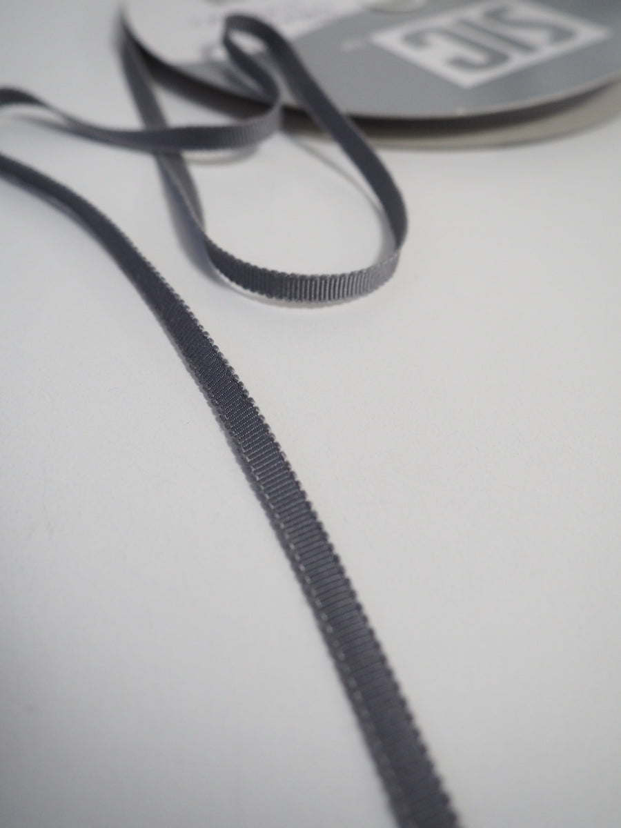 F8B94CB4-6AAC-4D2D-B202-
