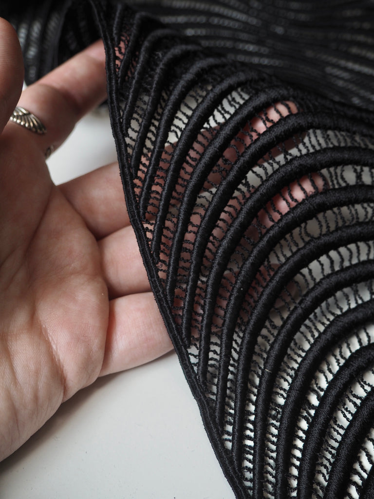 Black Wave Guipure Lace