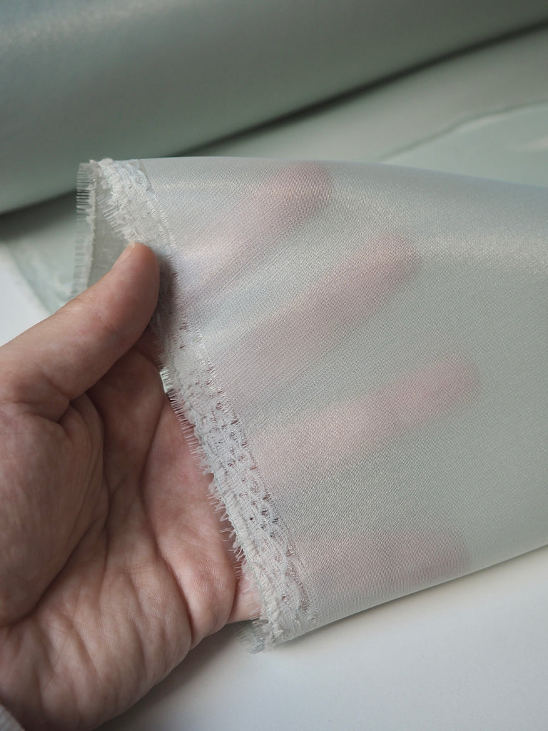 Seafoam Gloss Heavy Organza