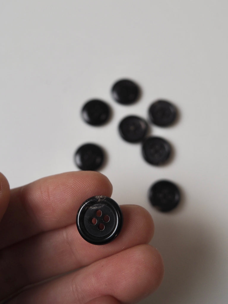 Dark Brown Faux-Horn Buttons 13mm/20L