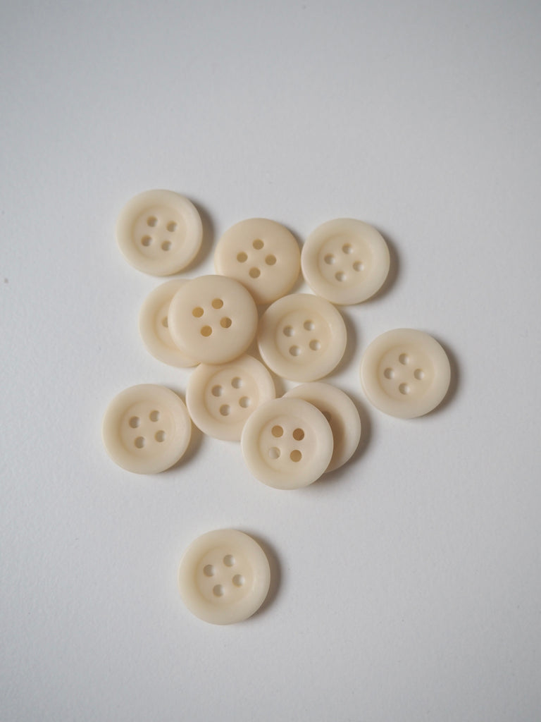 FOLK Thick-rimmed Corozo Buttons 15mm/24L