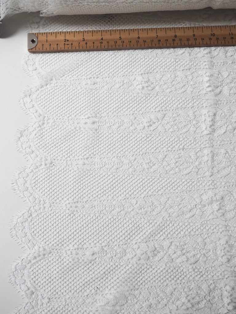 Ivory Raindrop Scallop Lace