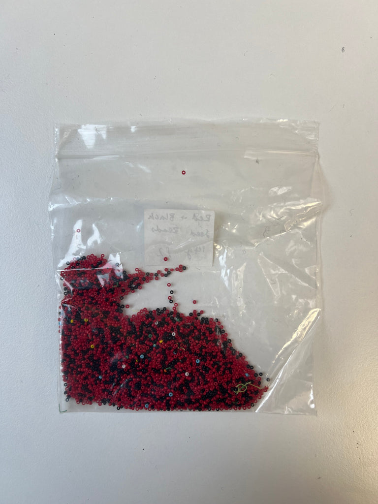 Red + Black Seed Beads 14g