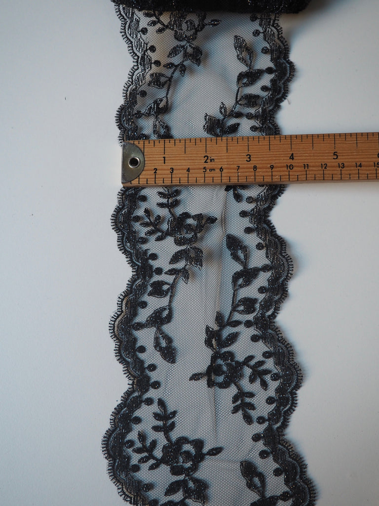 Black Rose Garland Lurex Scallop Lace Trim 10cm