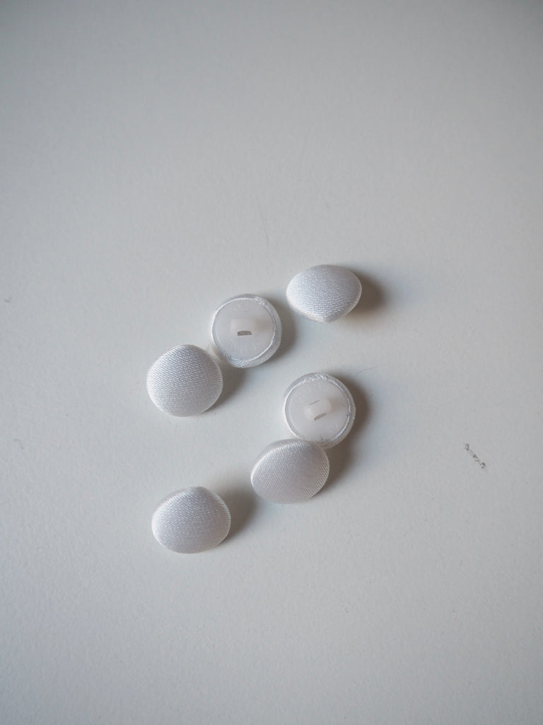 White Satin Covered Buttons 13mm/20L