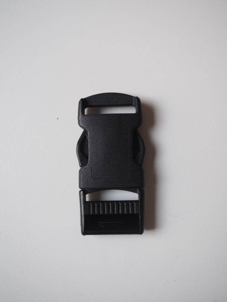 Black Squared Side Release Buckle 30mm