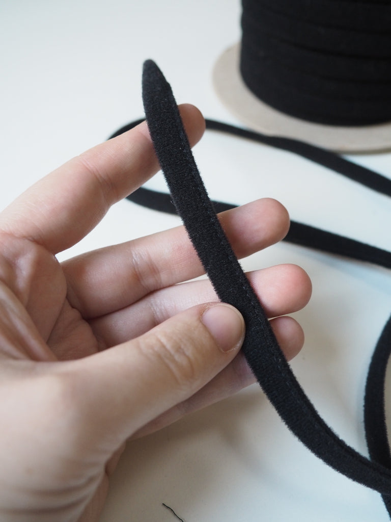 Black Underwire Casing 10mm