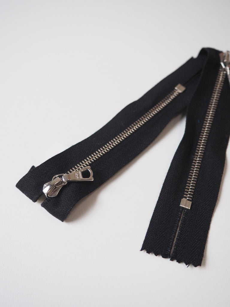 Riri 10cm Black/Silver Narrow Metal Teeth Zips