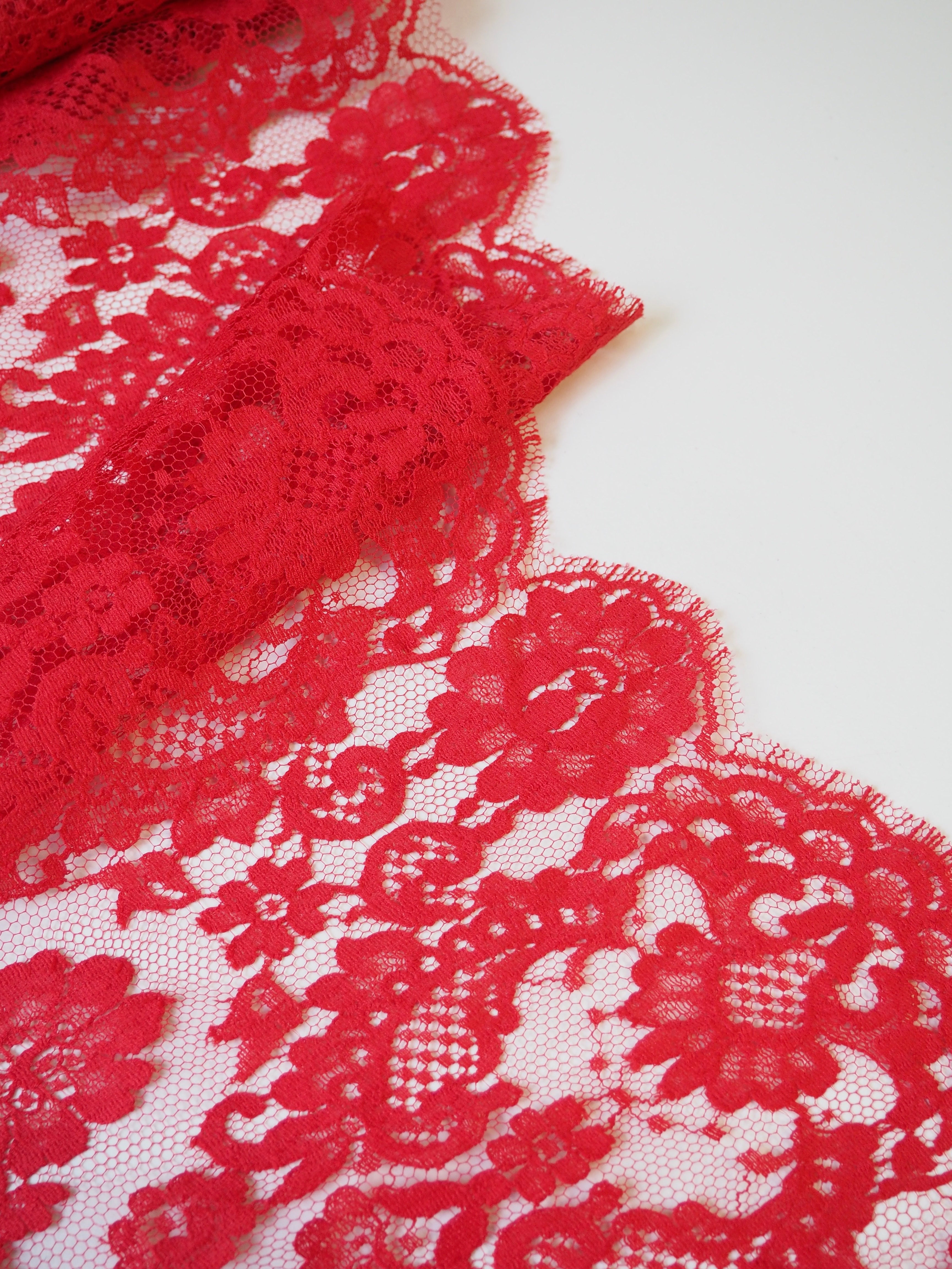 Cherry Corded Wave Scallop Lace Trim 33cm – The New Craft House