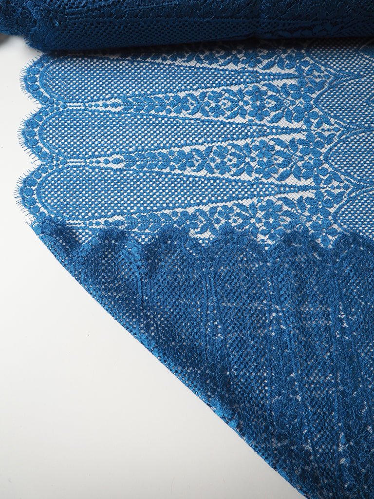 Sapphire Raindrop Scallop Lace