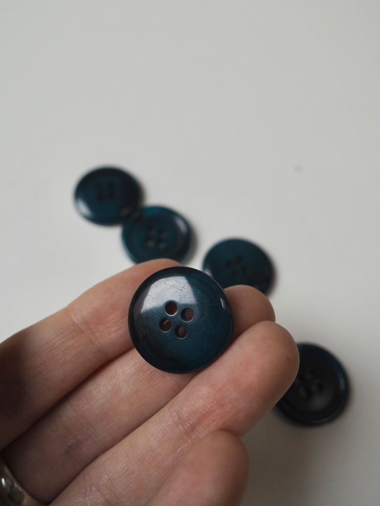 Teal Rimmed Buttons 20mm/32L