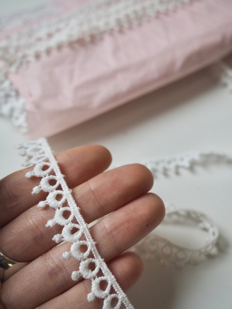 White Cotton Loop Drop Lace Trim 12mm