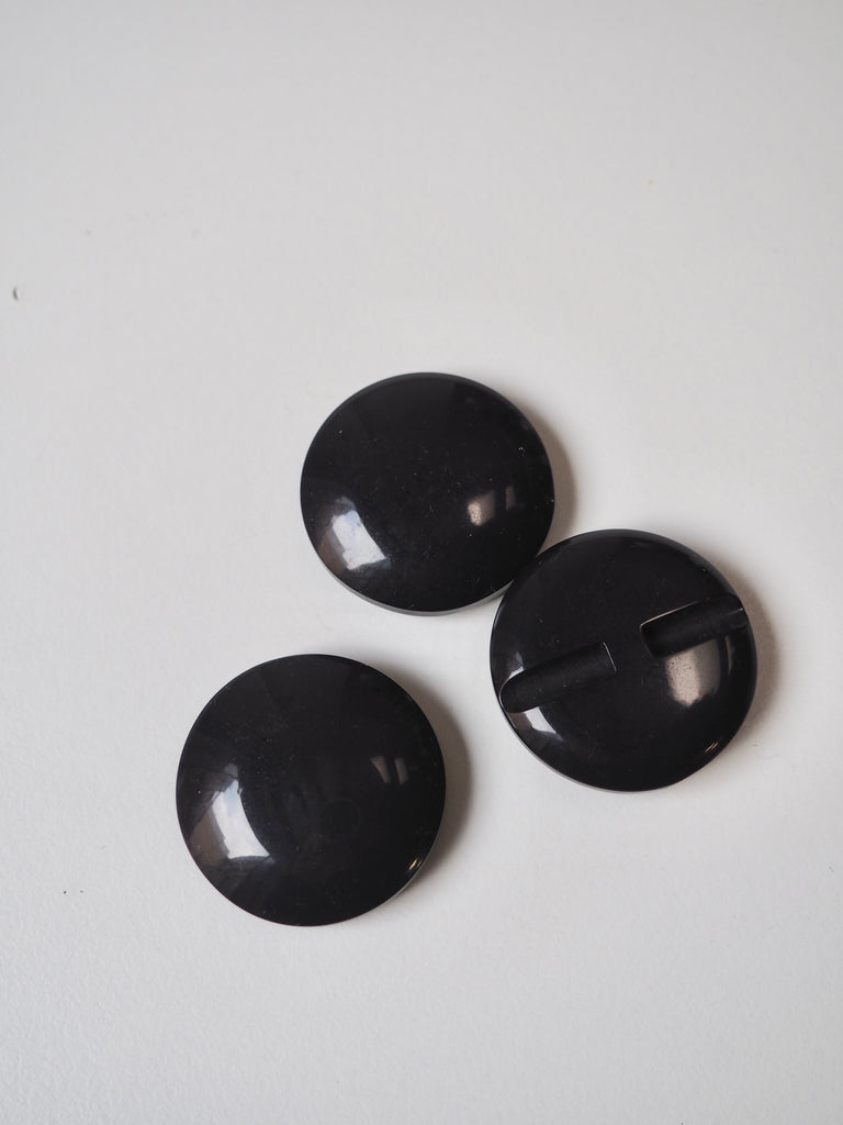 Petrol Channel Hole Buttons 34mm/54L