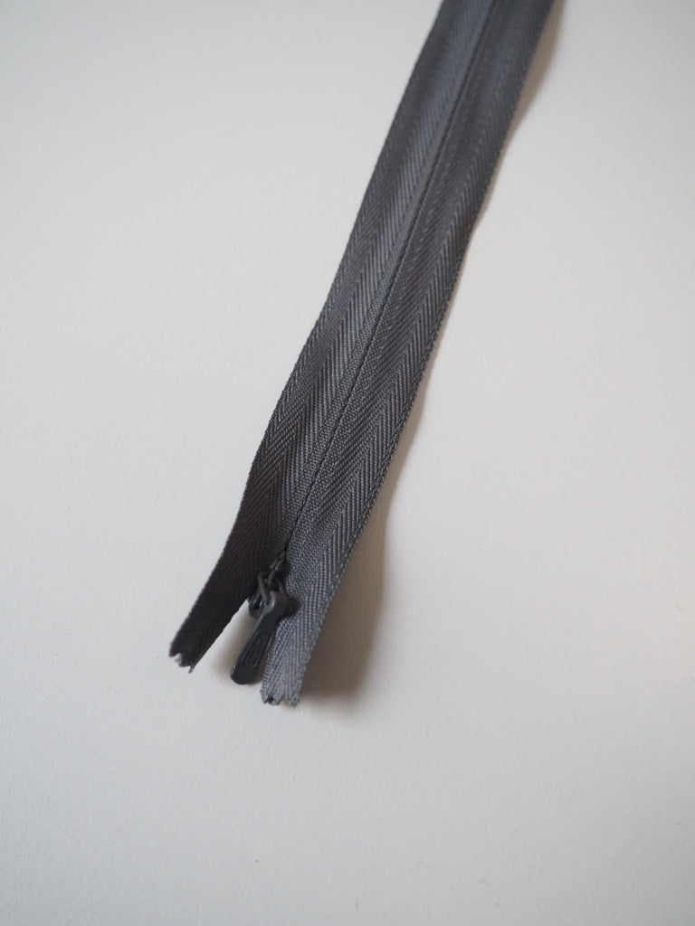 YKK 60cm/23inch Invisible Zips