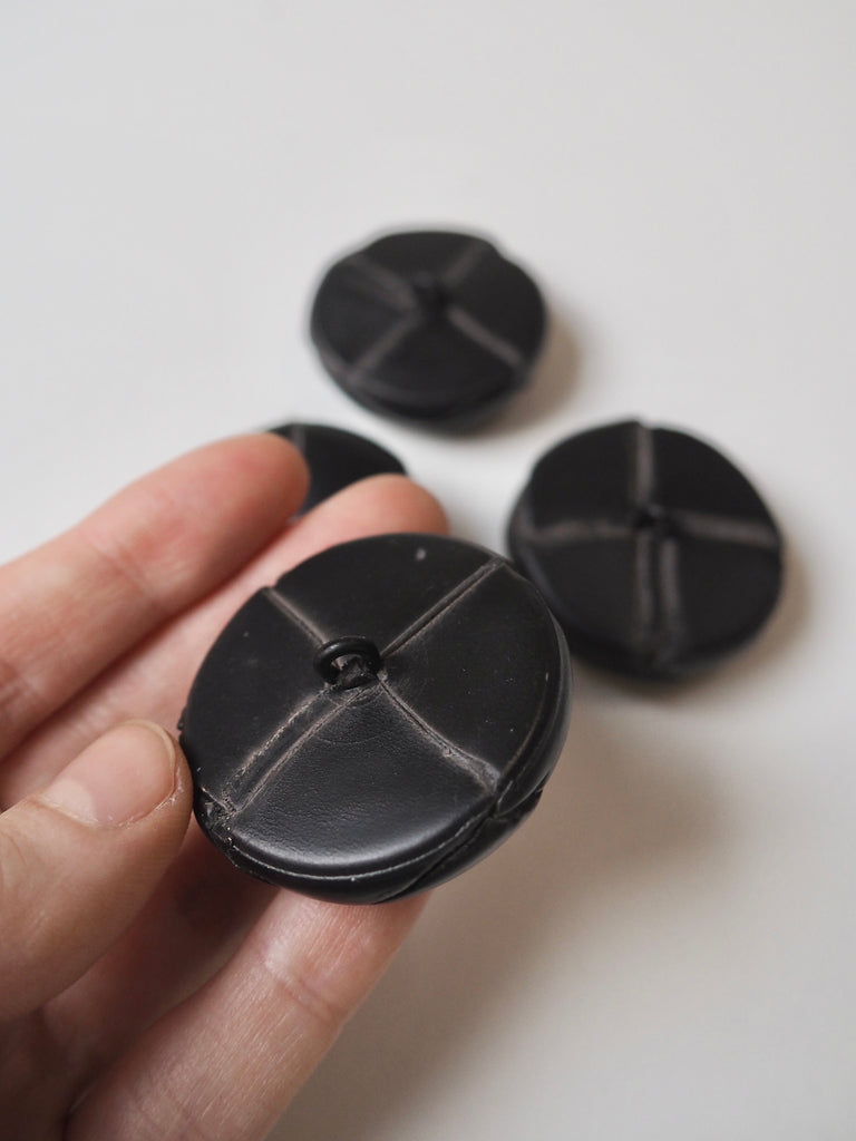 Black Woven Leather Shank Buttons 38mm/60L