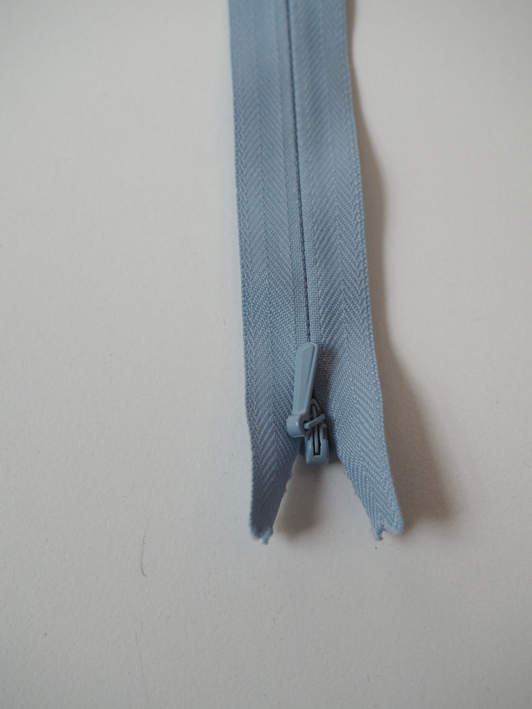 YKK 55cm/22inch Invisible Zips