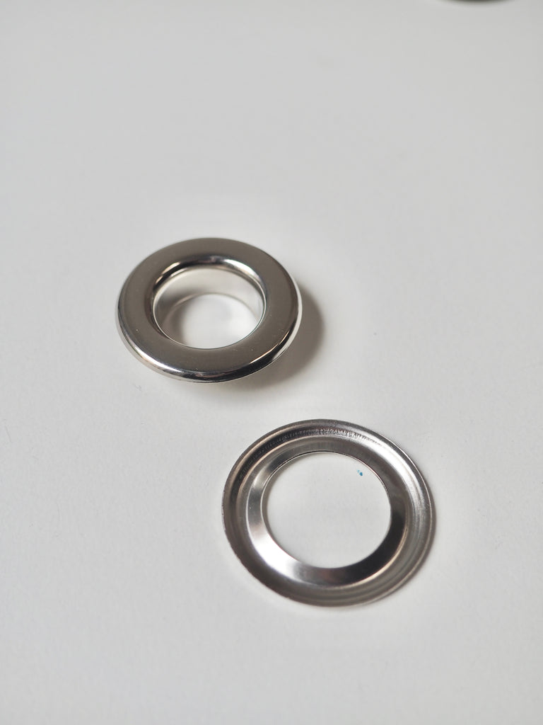Silver Eyelets 28mm