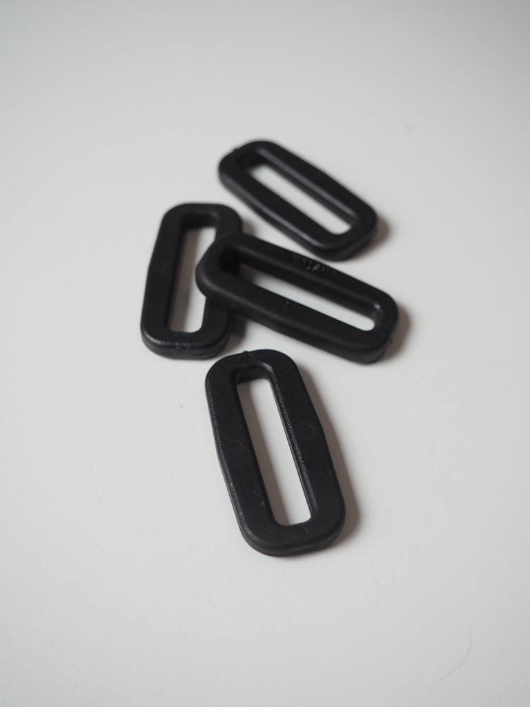 Black Square Ring 30mm