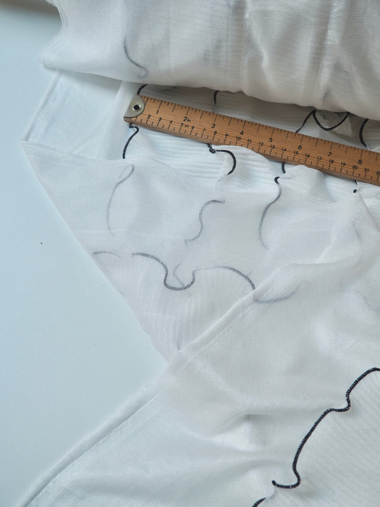 Monochrome Tiered Ruffle Plissé