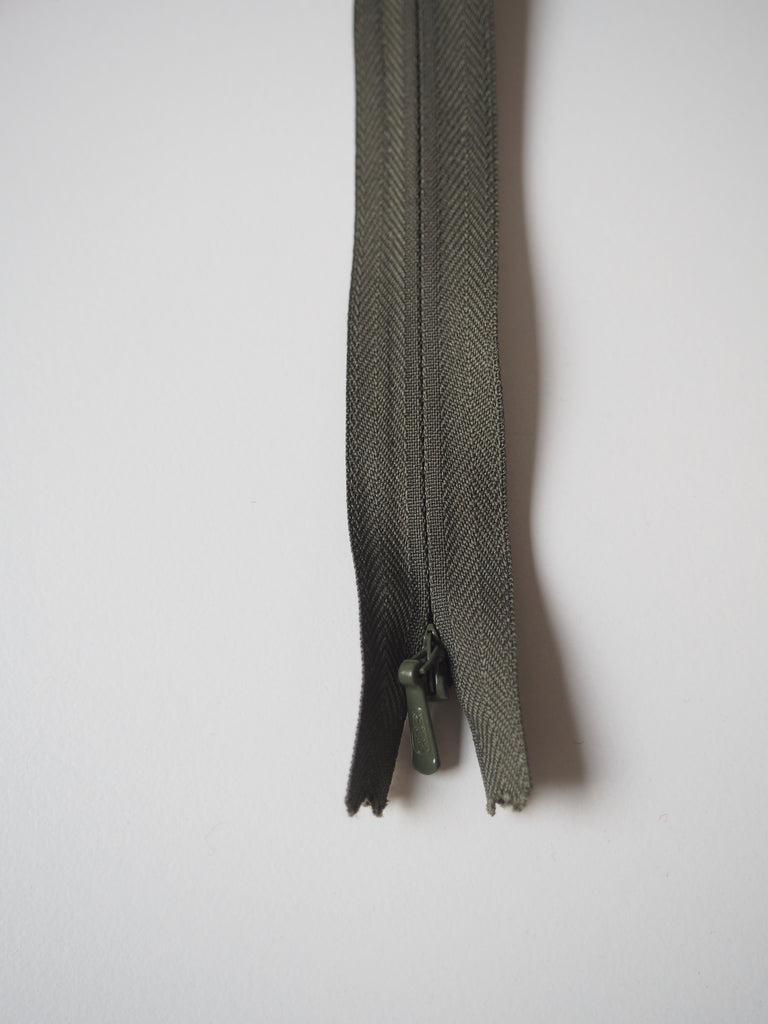 YKK 22cm/9inch Invisible Zips