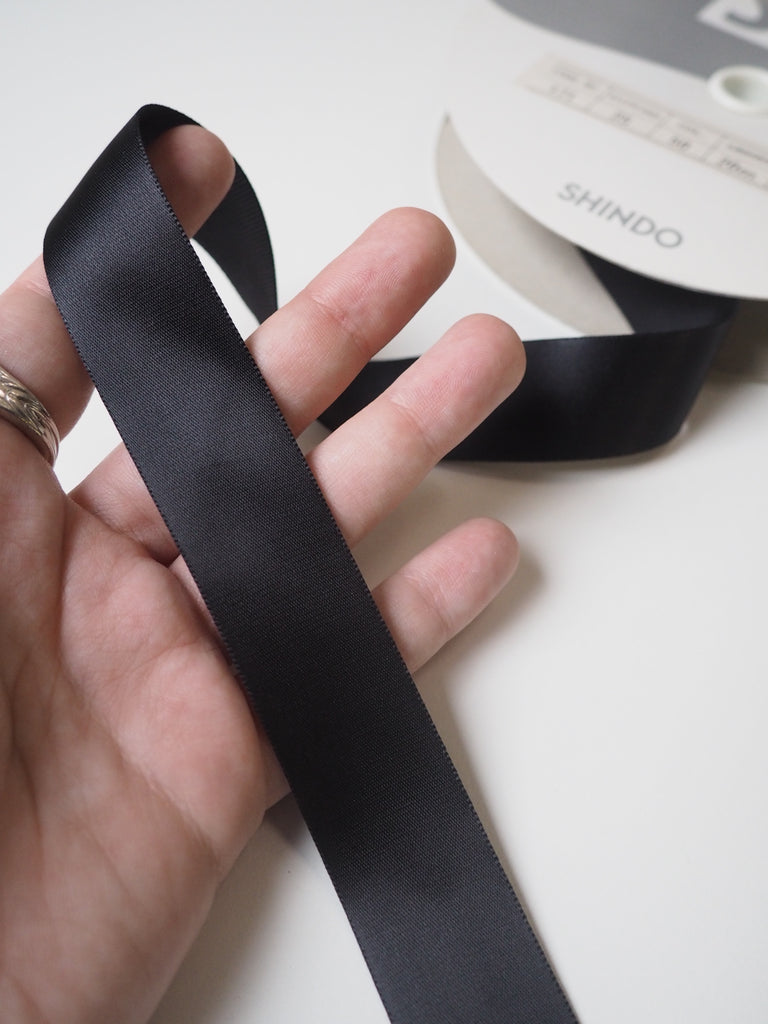 Shindo Black Double-Faced Satin/Grosgrain Ribbon 25mm
