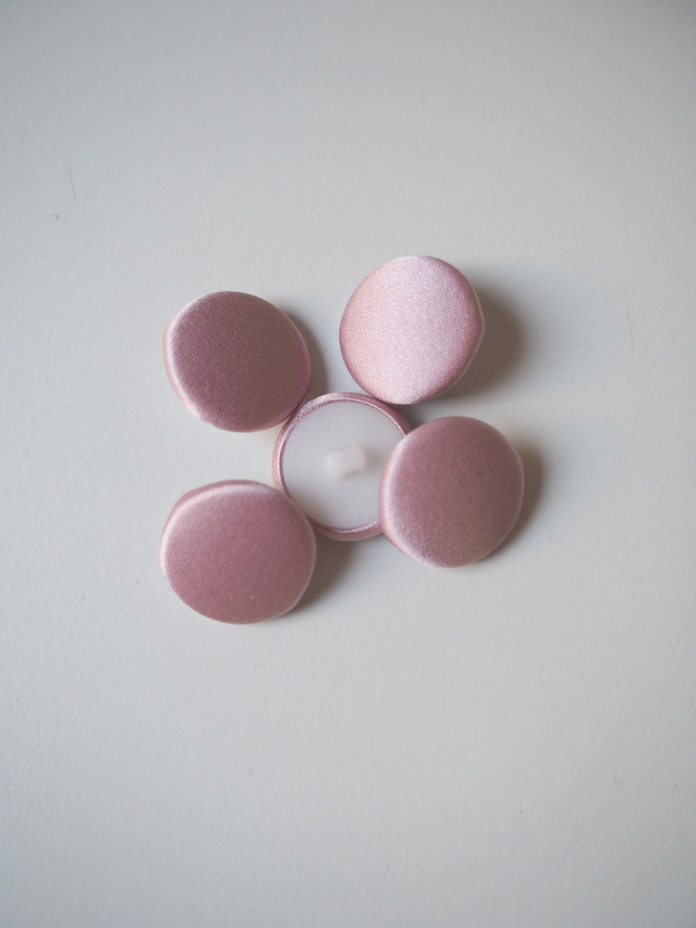 Pink Satin Covered Buttons 22mm/35L