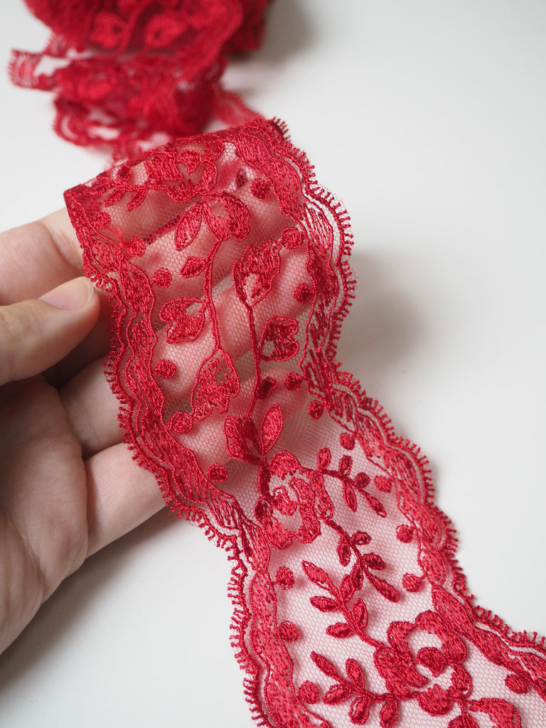 Red Rose Garland Scallop Lace Trim 6cm