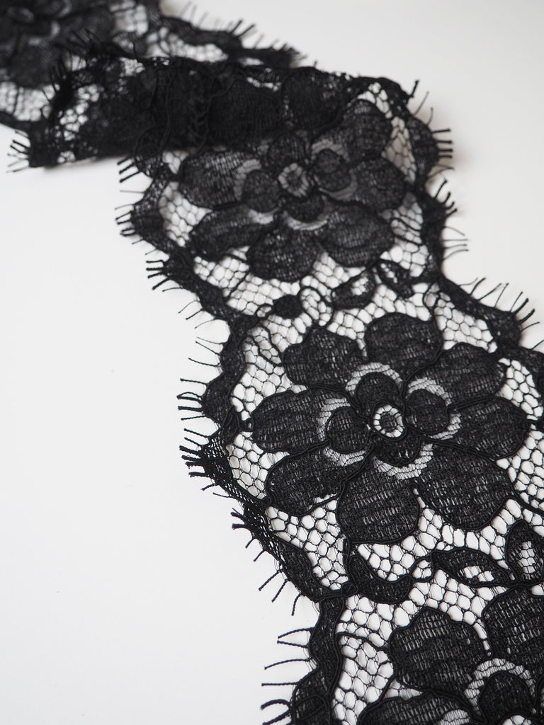 Black Corded Eyelash Double Scallop Lace Trim 12cm