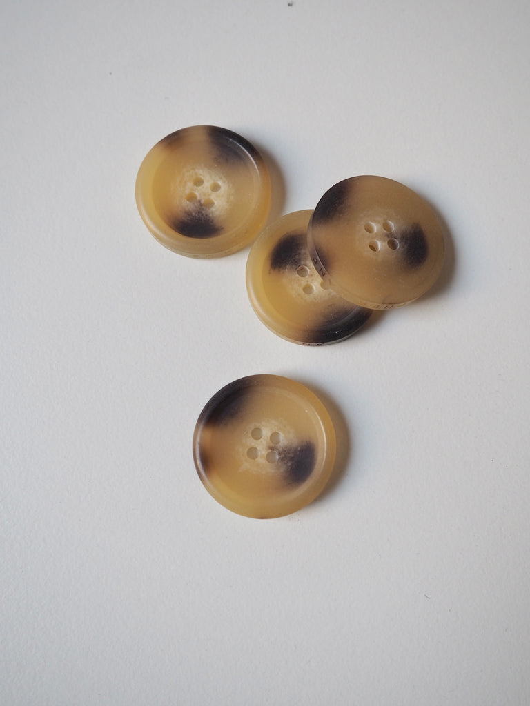 Branded Light Faux Horn Buttons 26mm