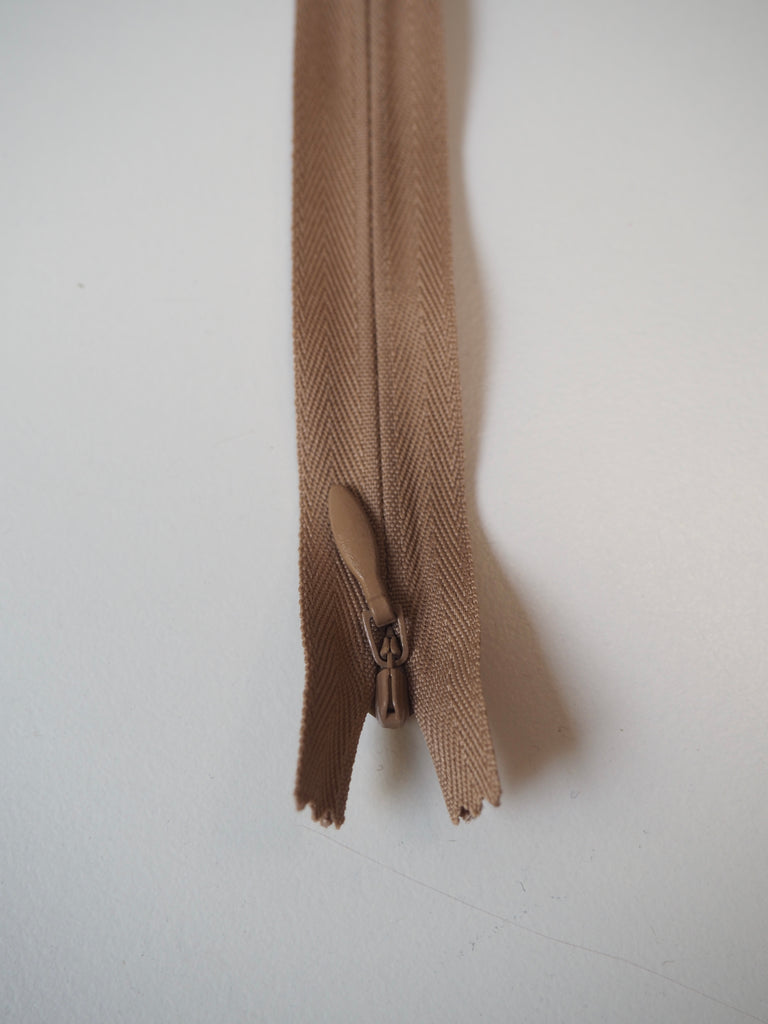 YKK 62cm/24.5inch Invisible Zips