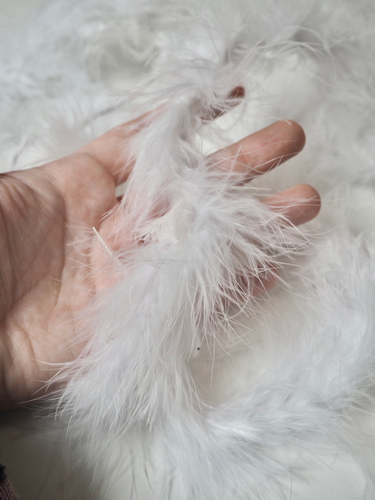 White Feather Boa 6cm