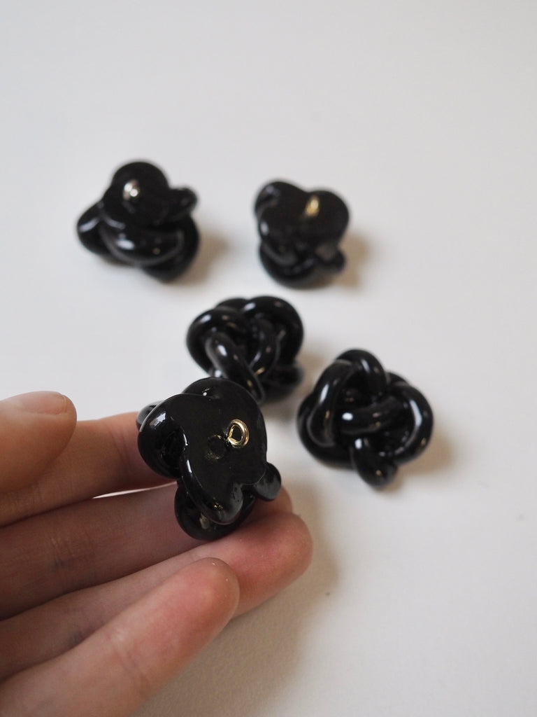 Black Plastic Knot Shank Buttons 26mm/42L