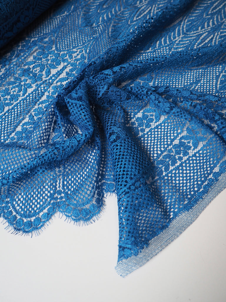 Sapphire Raindrop Scallop Lace