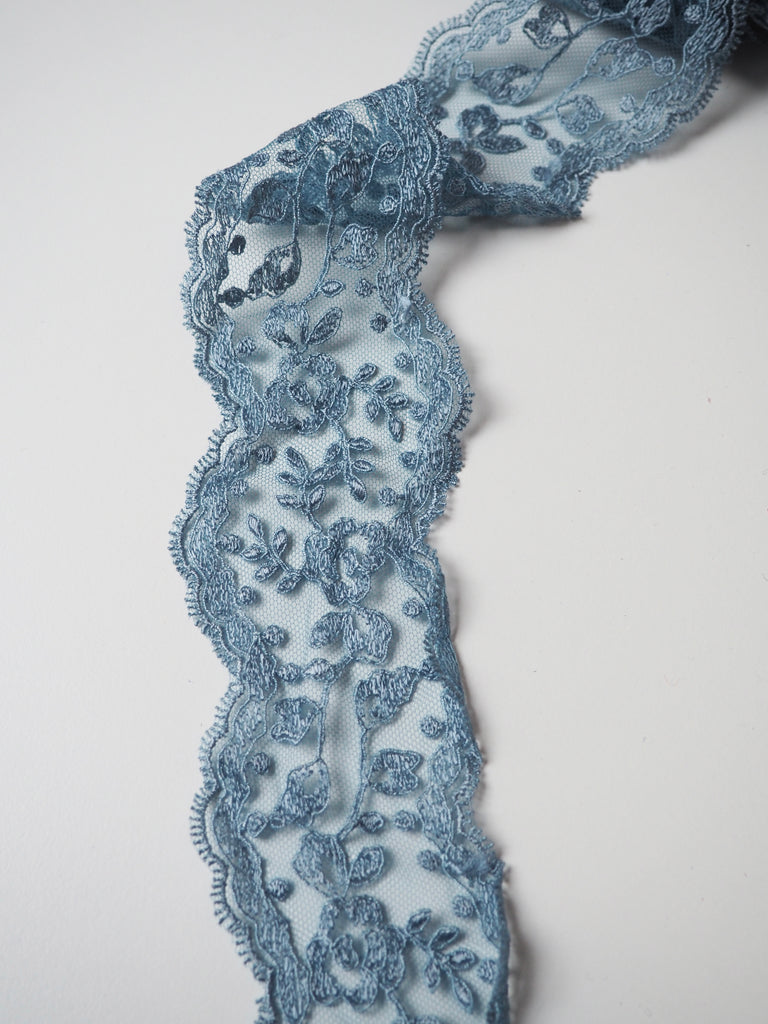 Storm Blue Rose Garland Scallop Lace Trim 6cm