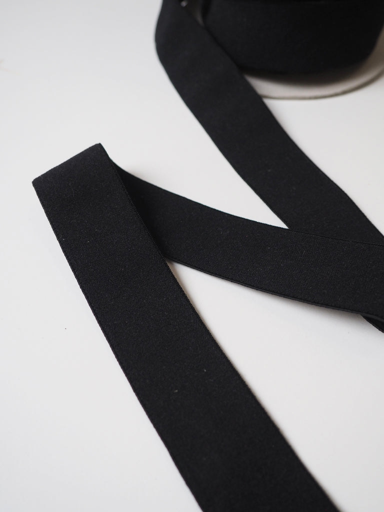 Black Plush Elastic 32mm