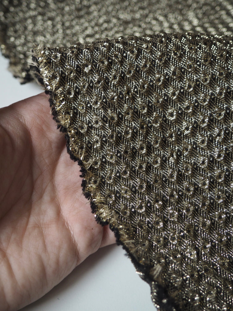 Gold Metallic Dot Cloqué