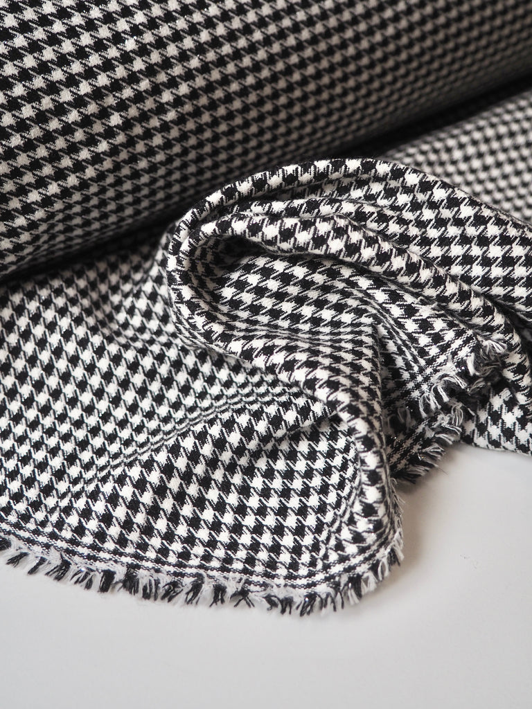 Monochrome Lurex Houndstooth Jacquard