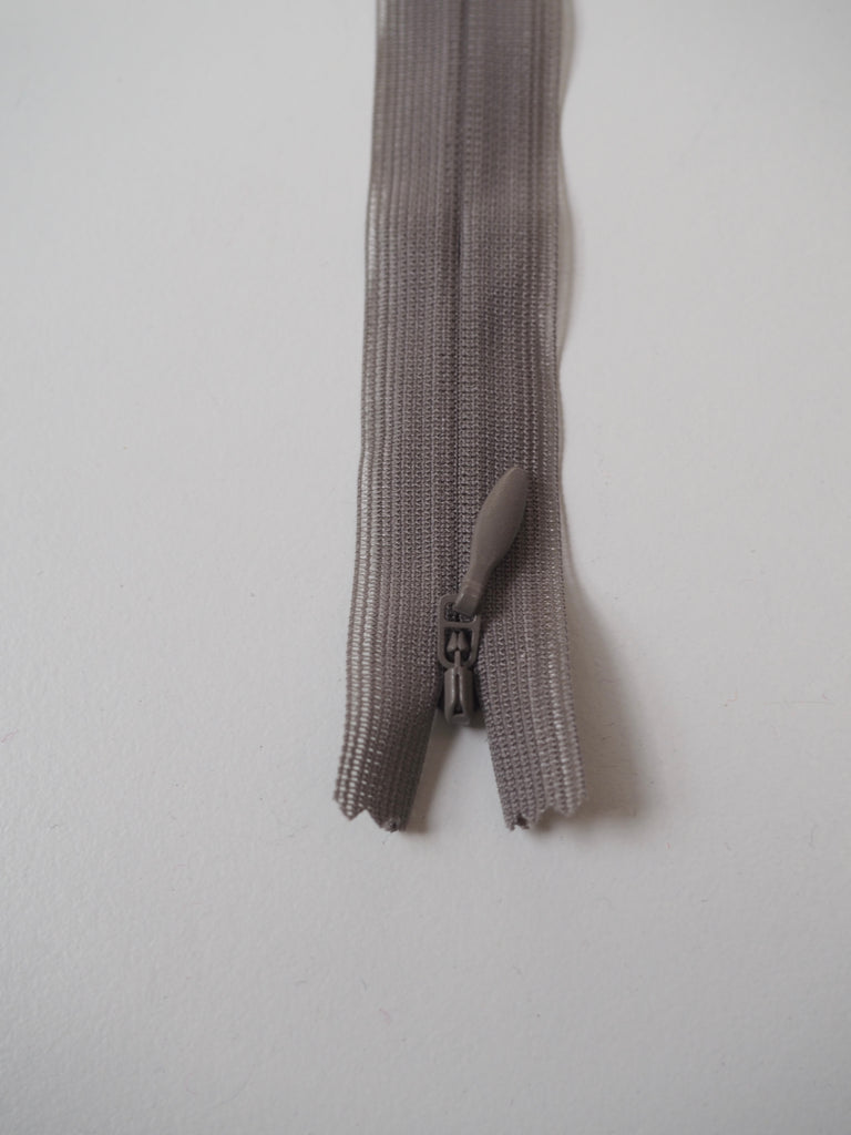 YKK 56cm/22 in Invisible Zips