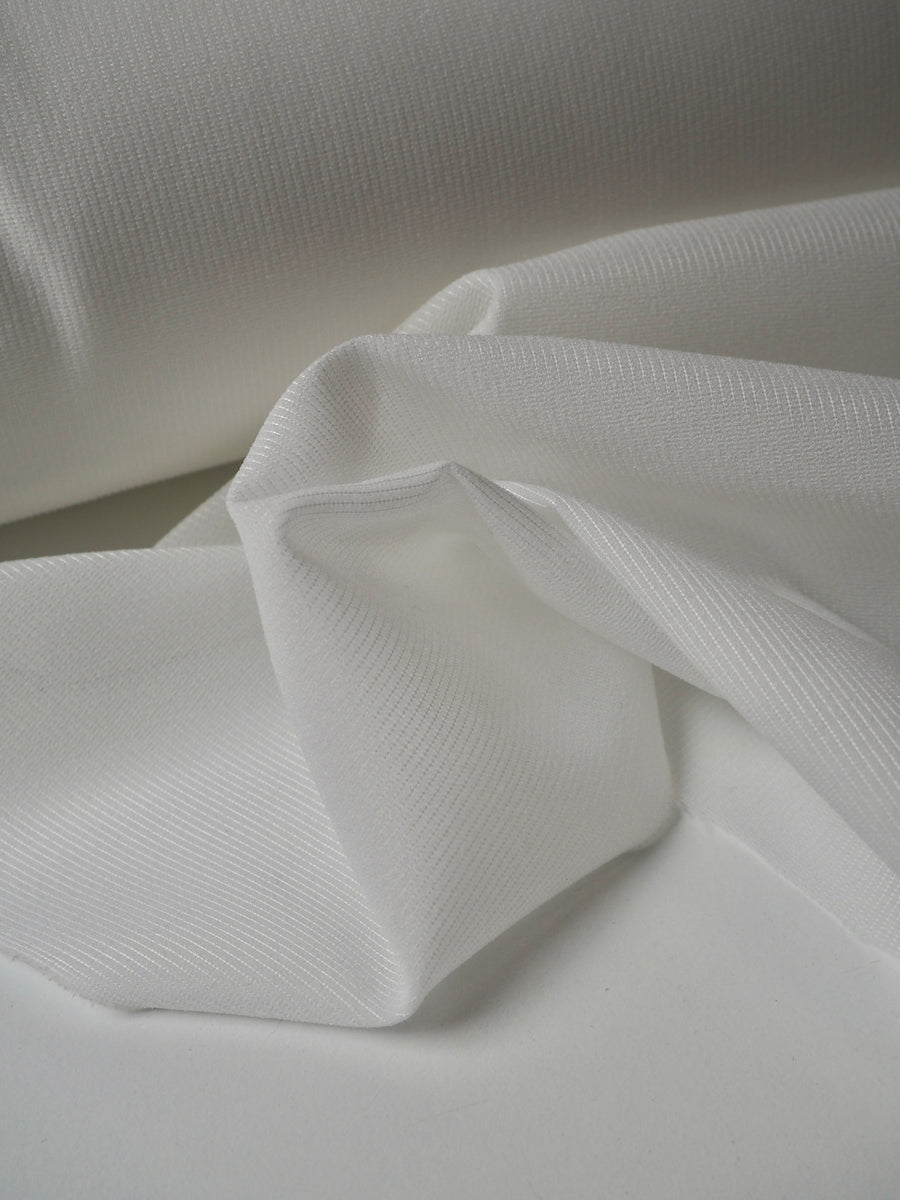 White Heavyweight Nylon Fusible Interfacing – The New Craft House