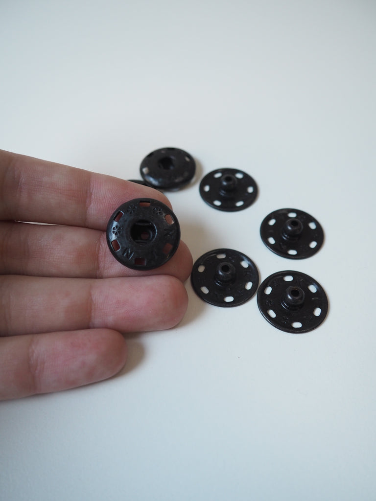 Black Distressed Sew-On Press Studs 21mm