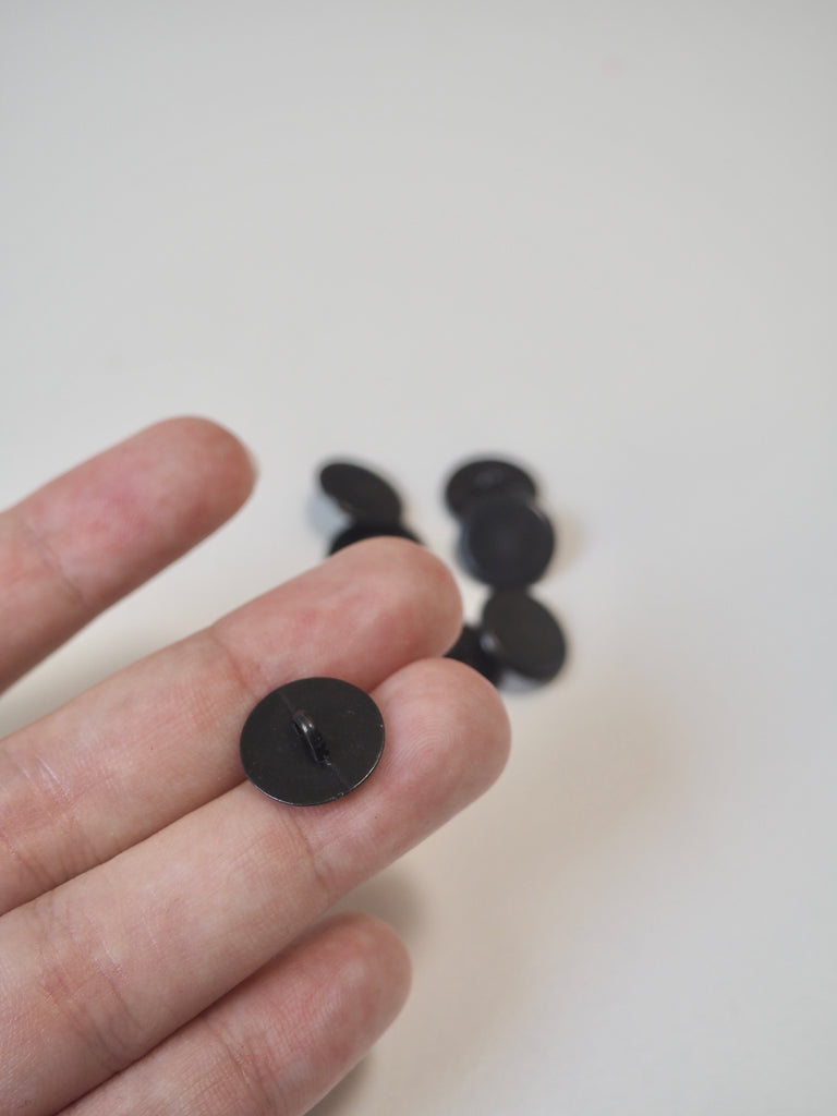 Black Metal Shank Buttons 18mm/28L
