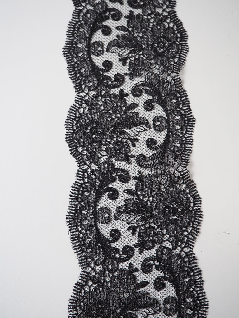 Black Filigree Corded Scallop Lace Trim 10cm