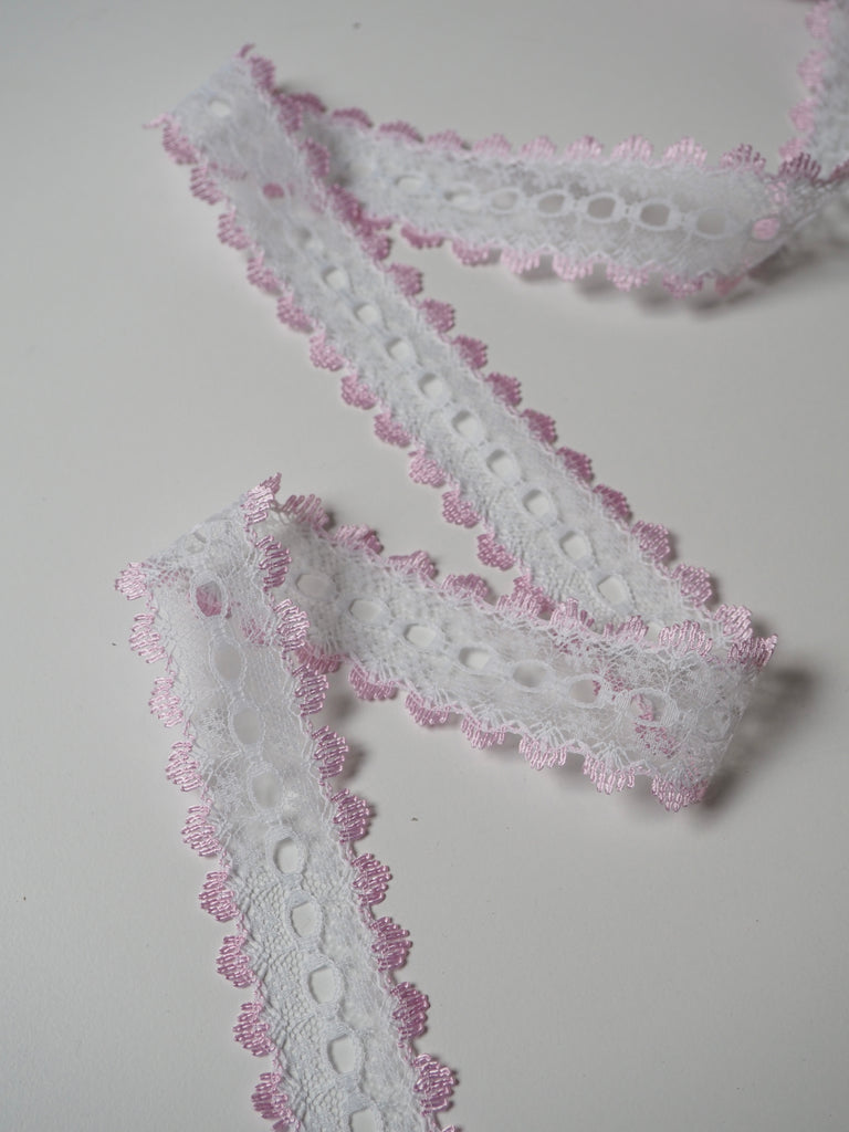 Pastel Pink Scallop Lace Trim 3.5cm