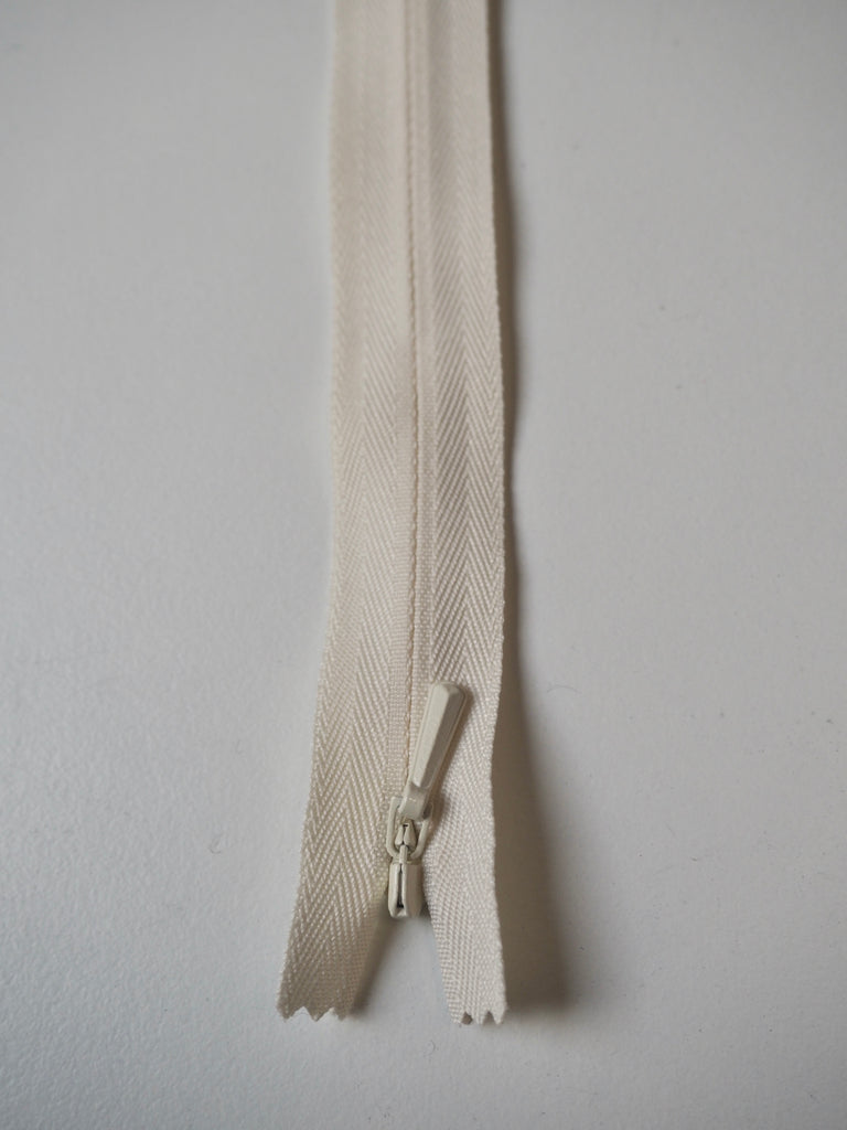 YKK 60cm/23inch Invisible Zips