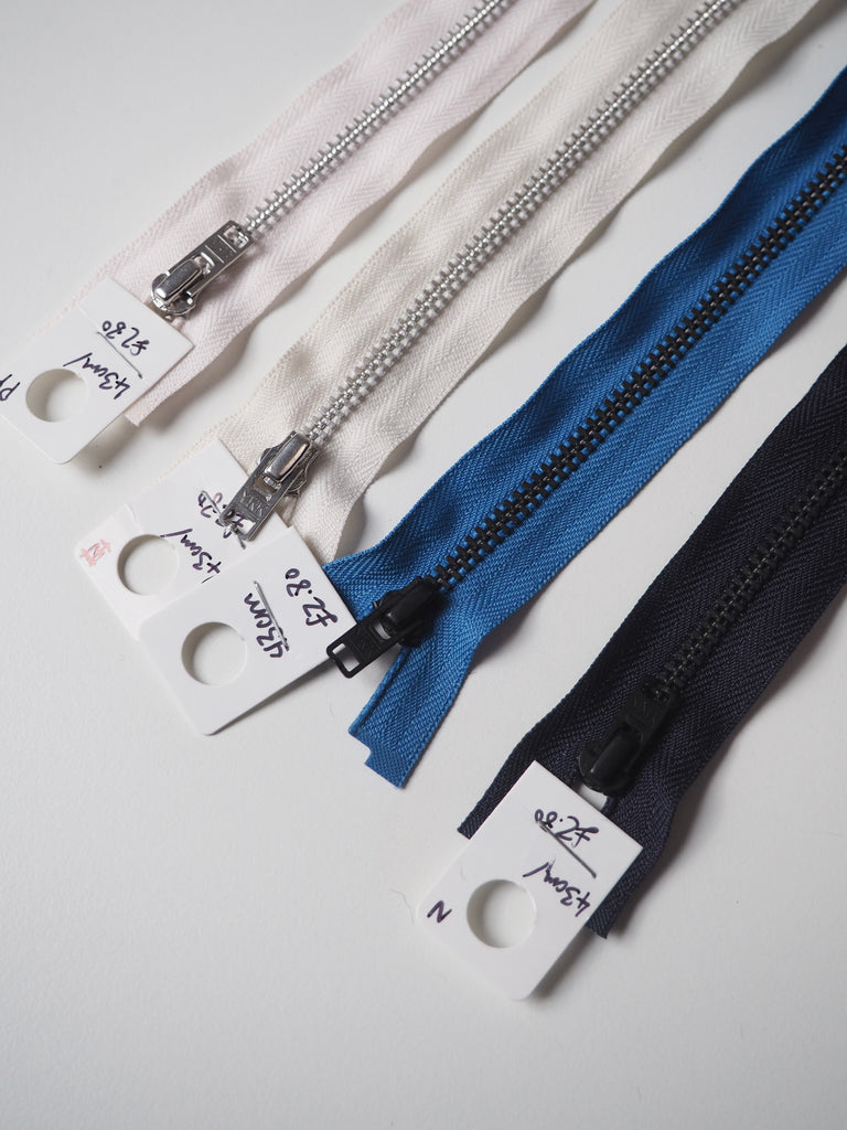 YKK 43cm/17in Narrow Open-Ended Metal Zips