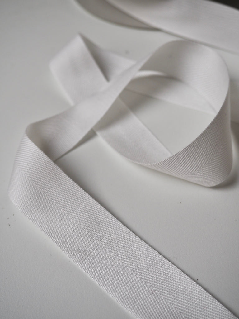 Le Claudel White Herringbone Cotton Tape 25mm
