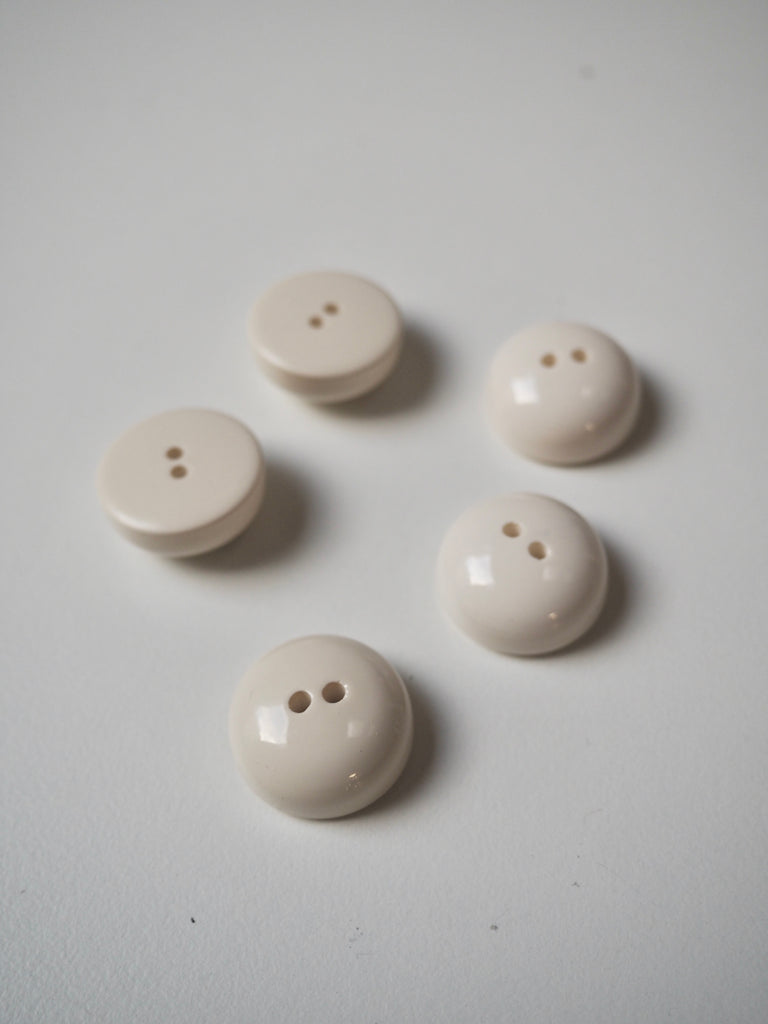 Vanilla Dome Buttons 23mm/36L