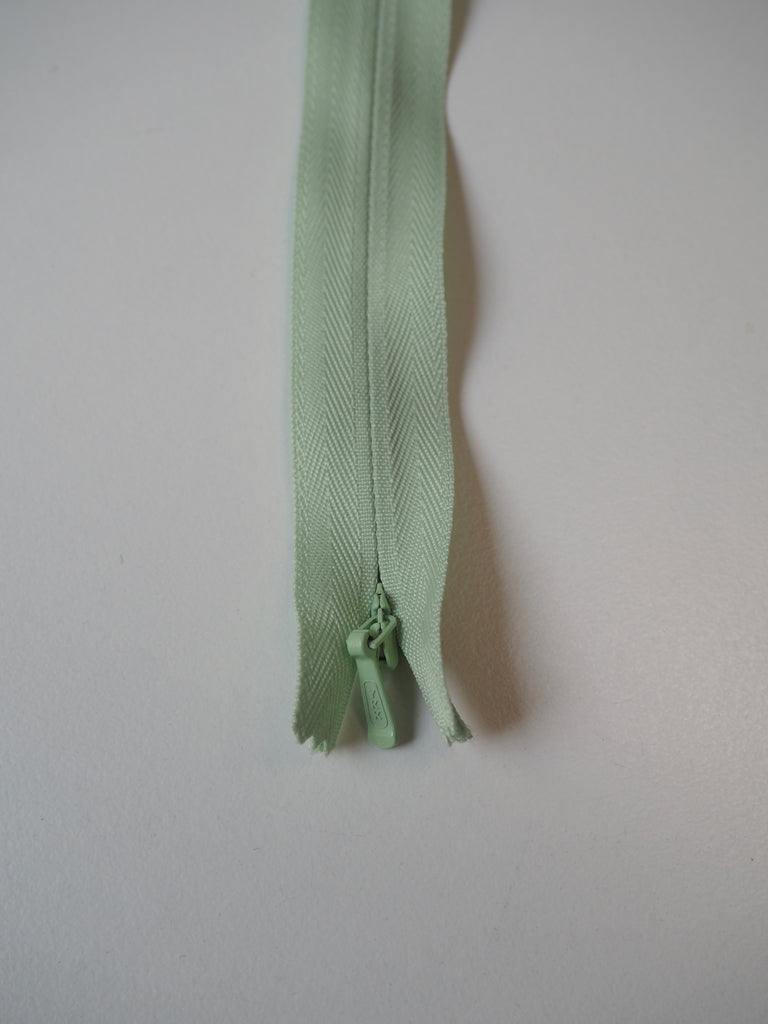 YKK 60cm/23inch Invisible Zips