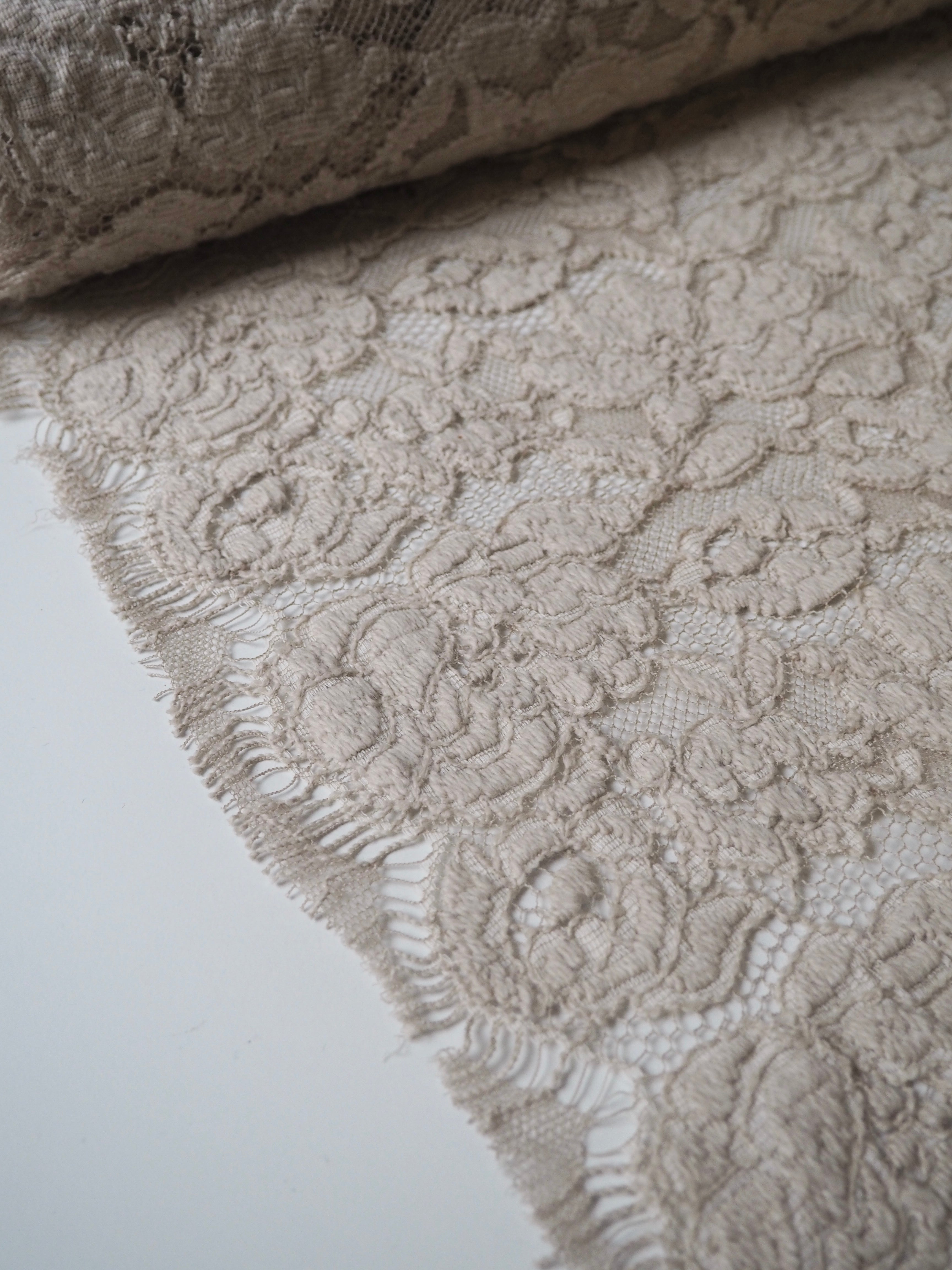 Beige Bloom Wool/Cotton Scallop Lace – The New Craft House