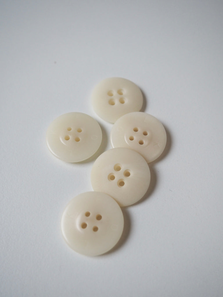 FOLK Engraved Corozo Buttons 20mm/32L